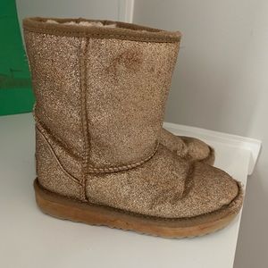 Girls Ugg Boots Gold Glitter ✨